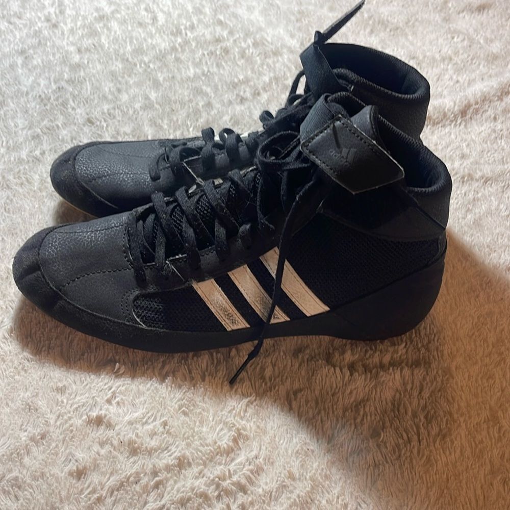 Adidas men’s wrestling shoes size 9 1/2